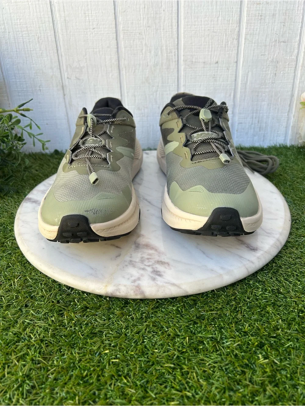 HOKA TRANSPORT SEA MOSS/EUCALYPTUS - MENS size 9.5 D gently used $150